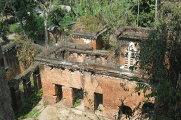 ঐতিহ্যবাহী মিয়ার দালান 