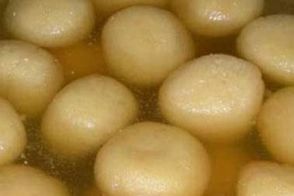 যে সময় ভুলেও মিষ্টি খাবেন না!
