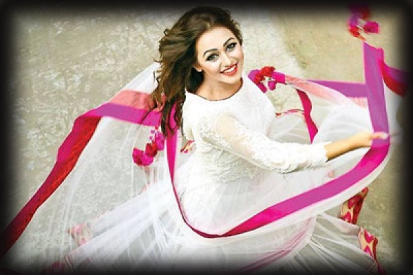 আপনিও আড্ডা দিতে পারবেন আলোচিত সেই ফারিয়ার সাথে