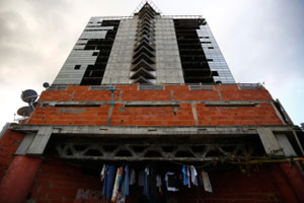 ৪৫ তলার বস্তিতে ৩ হাজার লোকের বাস 
