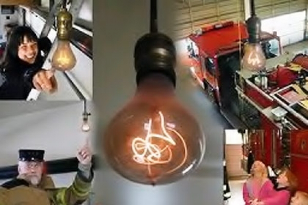 ১১২ বছরের পুরনো জ্বলমান বিজলী বাতি!