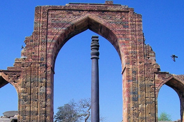 রহস্যময় এক লোহার পিলার ! 