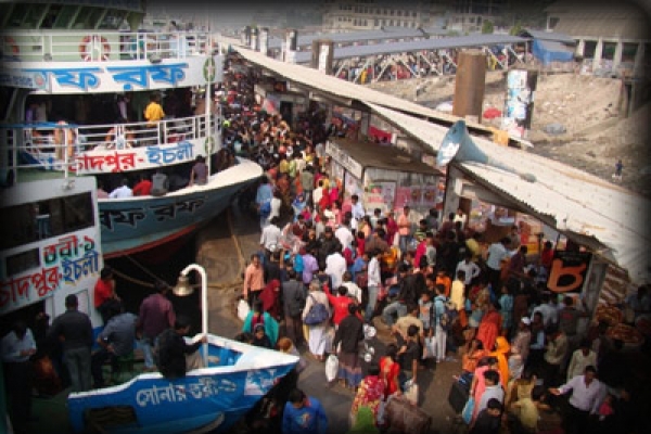 ব্যস্ত হতে শুরু করেছে রাজধানী