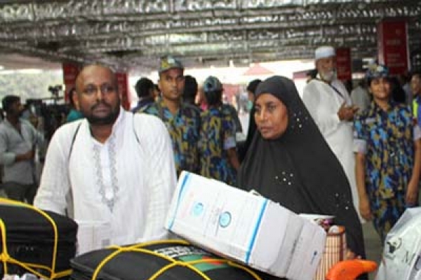 দেশে ফেরা হাজিরা জানালেন মক্কার দুর্ঘটনার আসল কারণ  