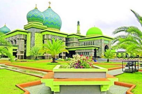 জ্ঞানবিজ্ঞানে মুসলিম মনীষী
