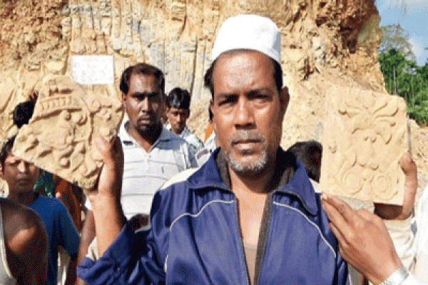 মাটি খুঁড়ে মিলল ৫০০ বছরের পুরাতন মসজিদ