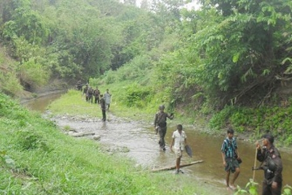 দুই কাঠুরিয়া নিখোঁজে পতাকা বৈঠক আজ