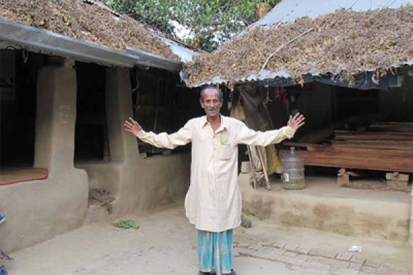 বাংলাদেশে রান্নাঘর আর খাবার ঘর ভারতে!