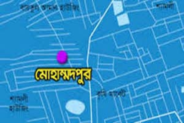 মোহাম্মদপুরে হেলে পড়েছে ৪ তলা ভবন