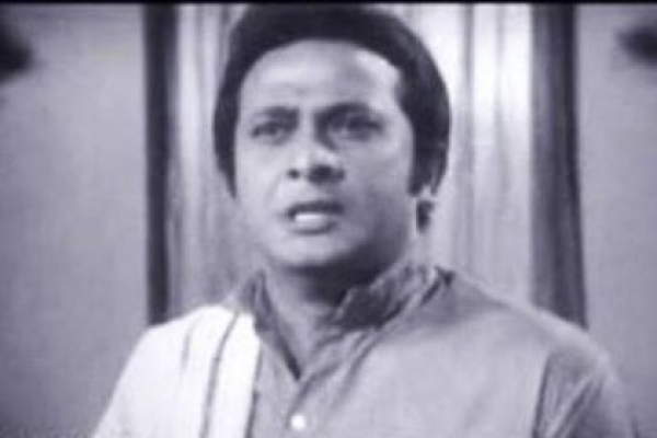 শূন্যহাতে ঢাকায় আসেন রাজ্জাক