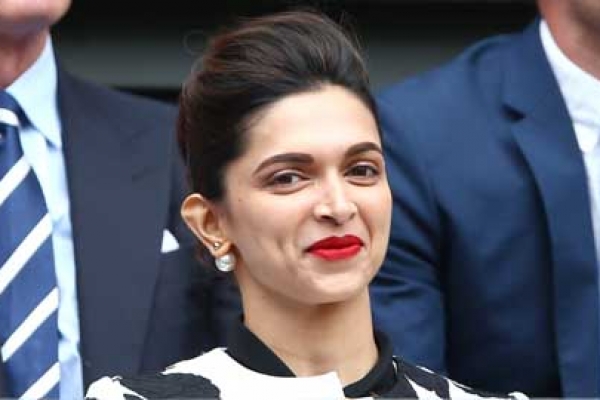 নিজের সম্পর্কে খোলাখুলি বললেন দীপিকা