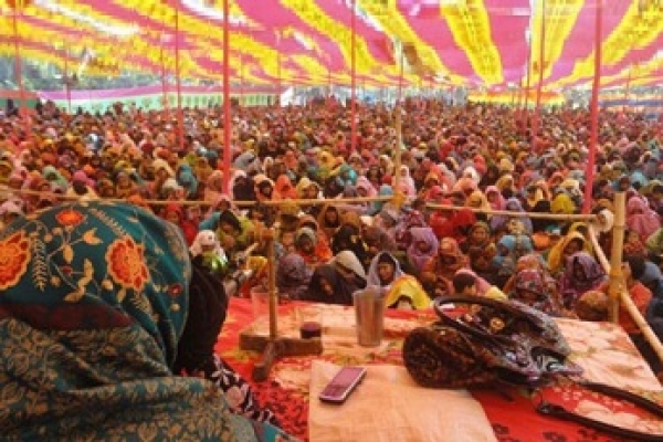 মহিলা বিশ্ব ইজতেমায় হাজার হাজার ধর্মপ্রাণ নারীর ঢল, আল্লাহু ধ্বনি  