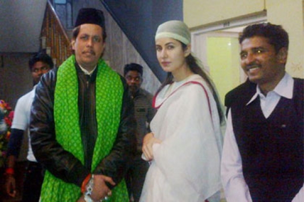 আজমির শরীফে ক্যাটরিনা কাইফ