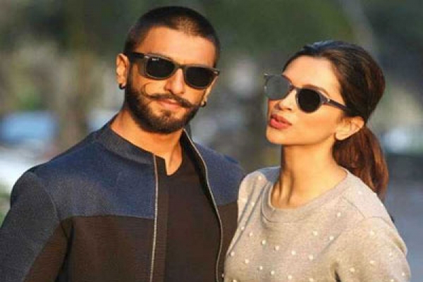 দীপিকার টানে কানাডায় উড়ে গেলেন রণবীর
