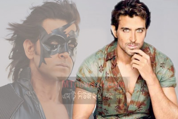 একা ফ্ল্যাটে কার সঙ্গে থাকছেন হৃত্বিক?