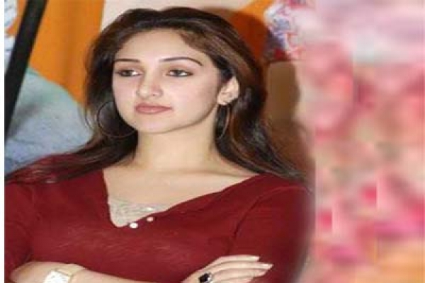 বলিউড কাঁপাবে শ্রীদেবী কন্যা!