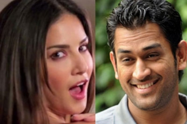 সানি লিওনকে কি দিলেন মাহিন্দ্র সিং ধোনি?