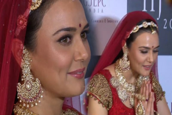 আজ প্রীতি জিনতার বিয়ে