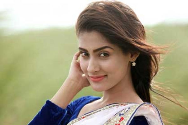 ফেসবুকে প্রেম করব বিয়ের পর : মেহজাবীন