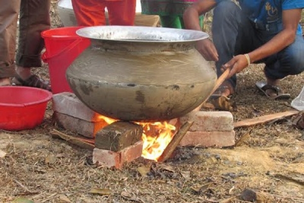 পিকনিক স্পটে পরিণত হয়েছে জাবি ক্যাম্পাস