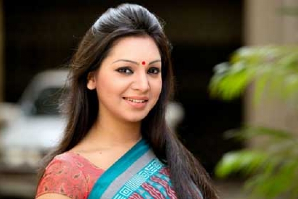 আবার আলোচনায় সাদিয়া জাহান প্রভা