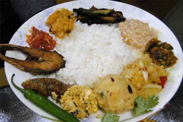 পেট ভরে ভাত খাচ্ছেন, কি হতে পারে জানেন?