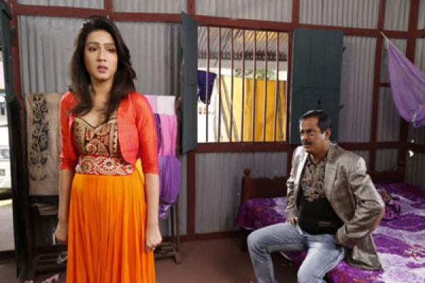  মাহির ‘অনেক দামে কেনা’য় ডিপজল!