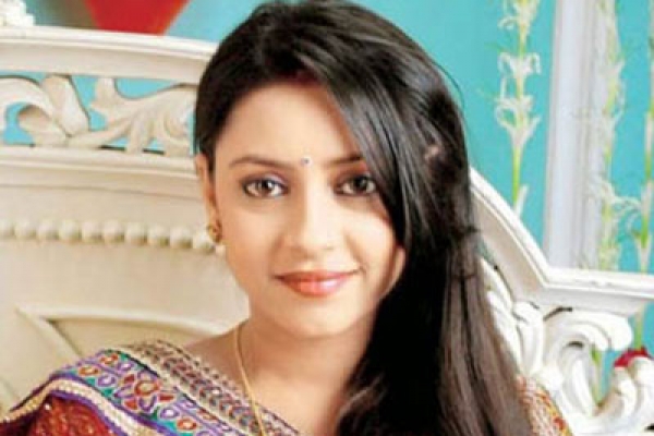 বিয়ের পোশাক পরিয়ে চিতায় দেয়া হলো সেই অভিনেত্রীকে