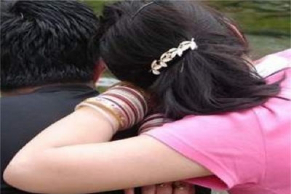 যে ১০টি কারণে পরকীয়ায় জড়ান ভারতীয় পুরুষরা