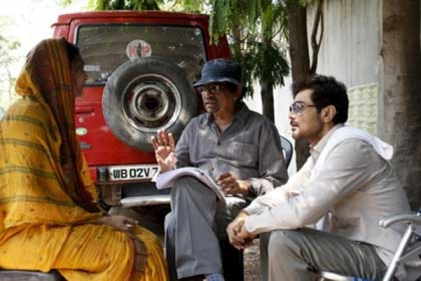 প্রসেনজিৎকে ঢাকায় লাল গালিচা সংবর্ধনা!