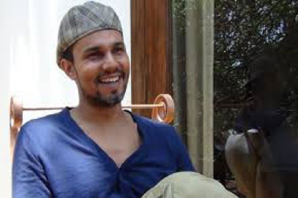 অসাধারণ পেশাদারিত্বের প্রমান দিলেন রণদীপ হুদা!