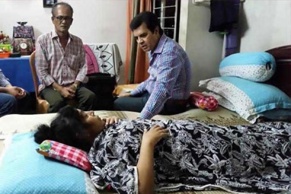 অসুস্থ অভিনেত্রী শুভ্রার পাশে দাঁড়ালেন ইলিয়াস কাঞ্চন