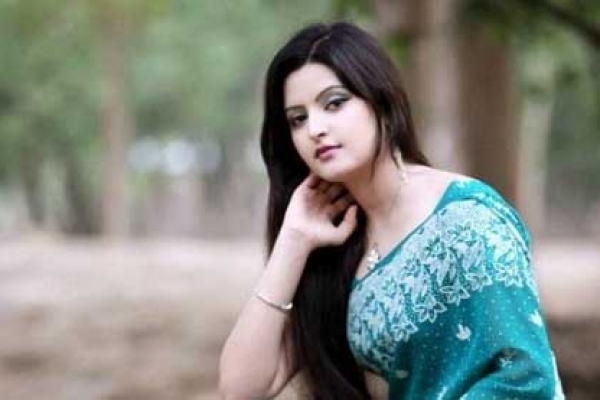 টলিউডে গেলে ঢাকঢোল পিটিয়েই যাব : পরীমণি