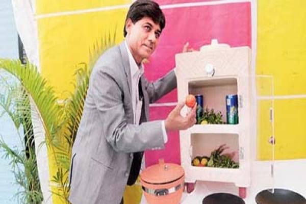 দারুণ সুখবর, বিদ্যুৎ ছাড়াই চলবে মাটির ফ্রিজ!