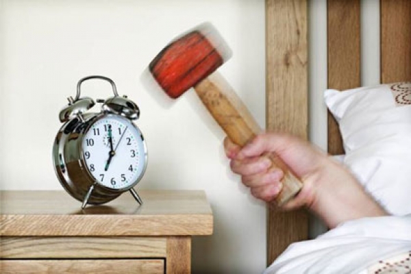 জেনে নিন, সকালে ঘুম ভাঙার সহজ কিছু উপায়
