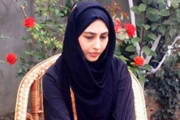 এই অভিনেত্রী বলিউড ছেড়ে এখন ইসলাম প্রচারক