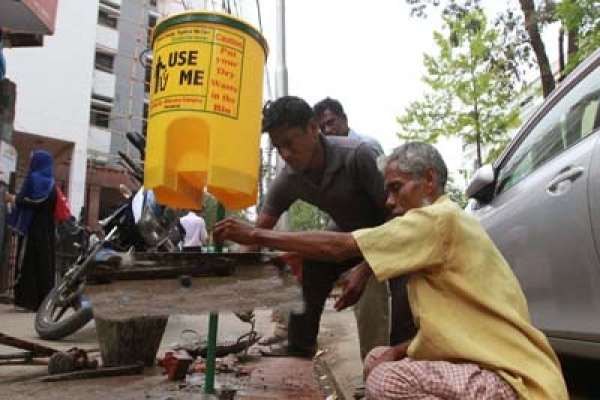 ‘ঢাকায় ঝুড়িতে ময়লা না ফেললেই জরিমানা’