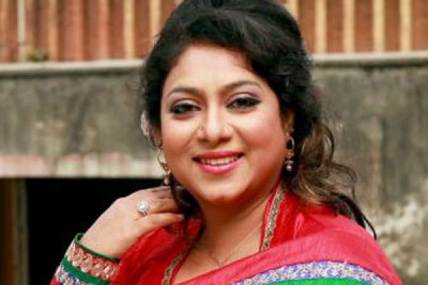 শাহরুখ-কাজলের মত অমন ছবিতে কাজ করতে চাই : শাবনূর