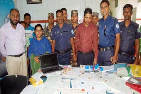 ইনিই ডাক্তার আবার নার্স-আয়া, মাথা নষ্ট হওয়া অবস্থা!