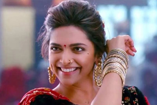 ৩০ সেকেন্ডে দীপিকার পারিশ্রমিক কত? জানলে হার্টফেল করবেন না তো?
