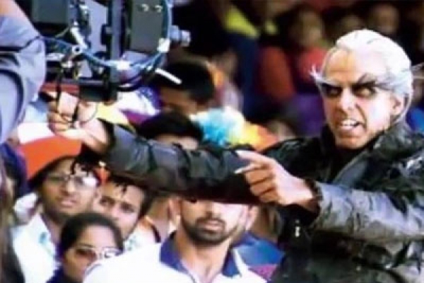 ‘রোবট’-এ রেকর্ড পরিমাণের পারিশ্রমিক নিচ্ছেন অক্ষয়!