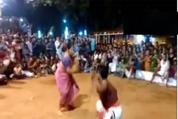 বয়স মহিলার ৭৬, কিন্তু লাঠি চালানো দেখলে মাথা খারাপ!