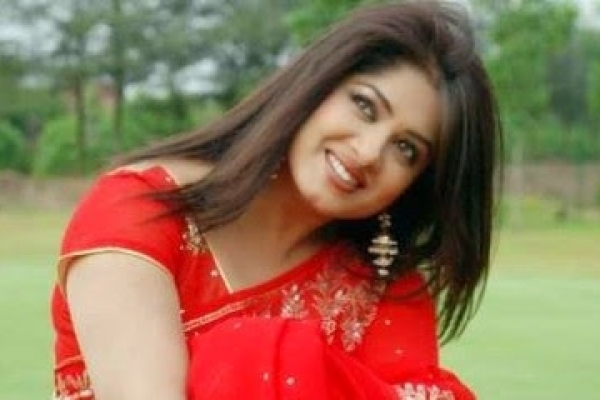 'হিরোর ডেটের জন্য অপেক্ষা করছি'