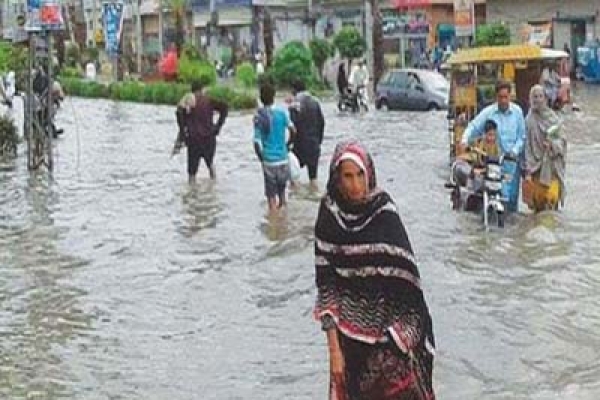  বন্যার পানিতে ভেসে গেল ২১ বরযাত্রী