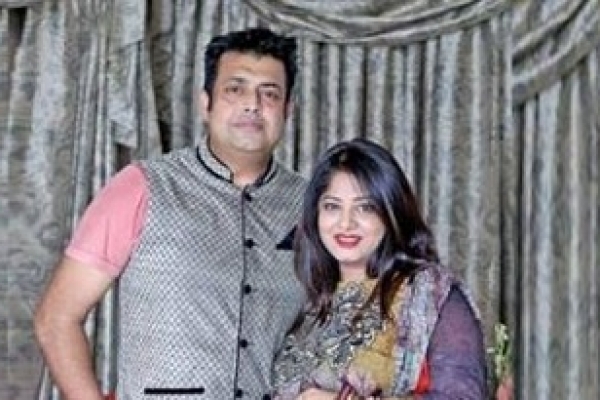 ২১ বছর আগে তারা ভালোবেসে বিয়ে করেছিলেন। আর এখন?