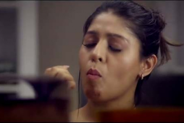 আজ রাতে কি আপনি বাসাতে একা থাকছেন?