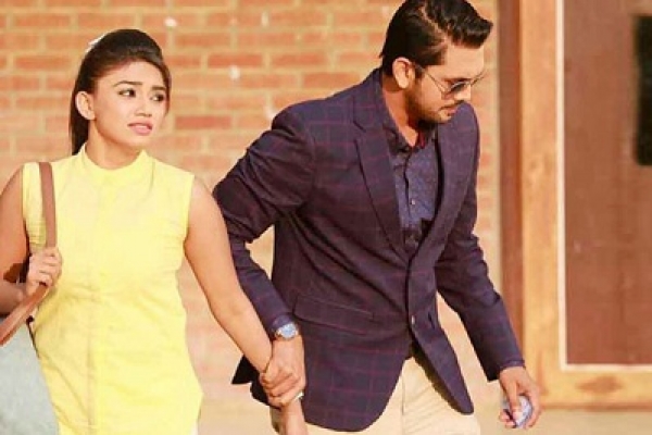 'সিনেমা হলে রুমাল নিয়ে যাবেন'