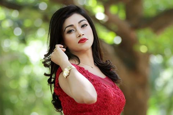 নায়িকা হয়েছি বলে বাসা থেকে বের করে দিয়েছে : জলি