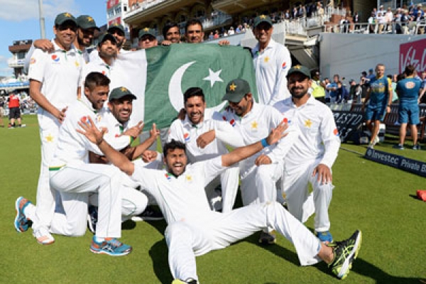 আইসিসির টেস্ট র‌্যাংকিংয়ে এক নাম্বার পাকিস্তান দল 