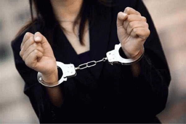 সাবেক প্রেমিককে এক সপ্তাহে ৭৭ হাজার ৬৩৯ বার ফোন করে গ্রেফতার তরুণী!